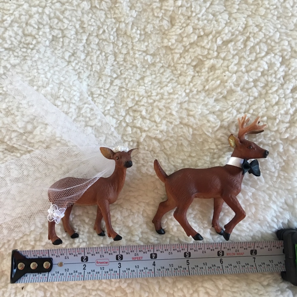 Cake toppers